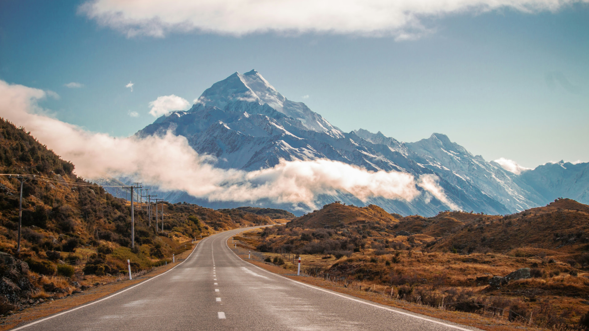 Road heading toward Mount Cook in New Zealand